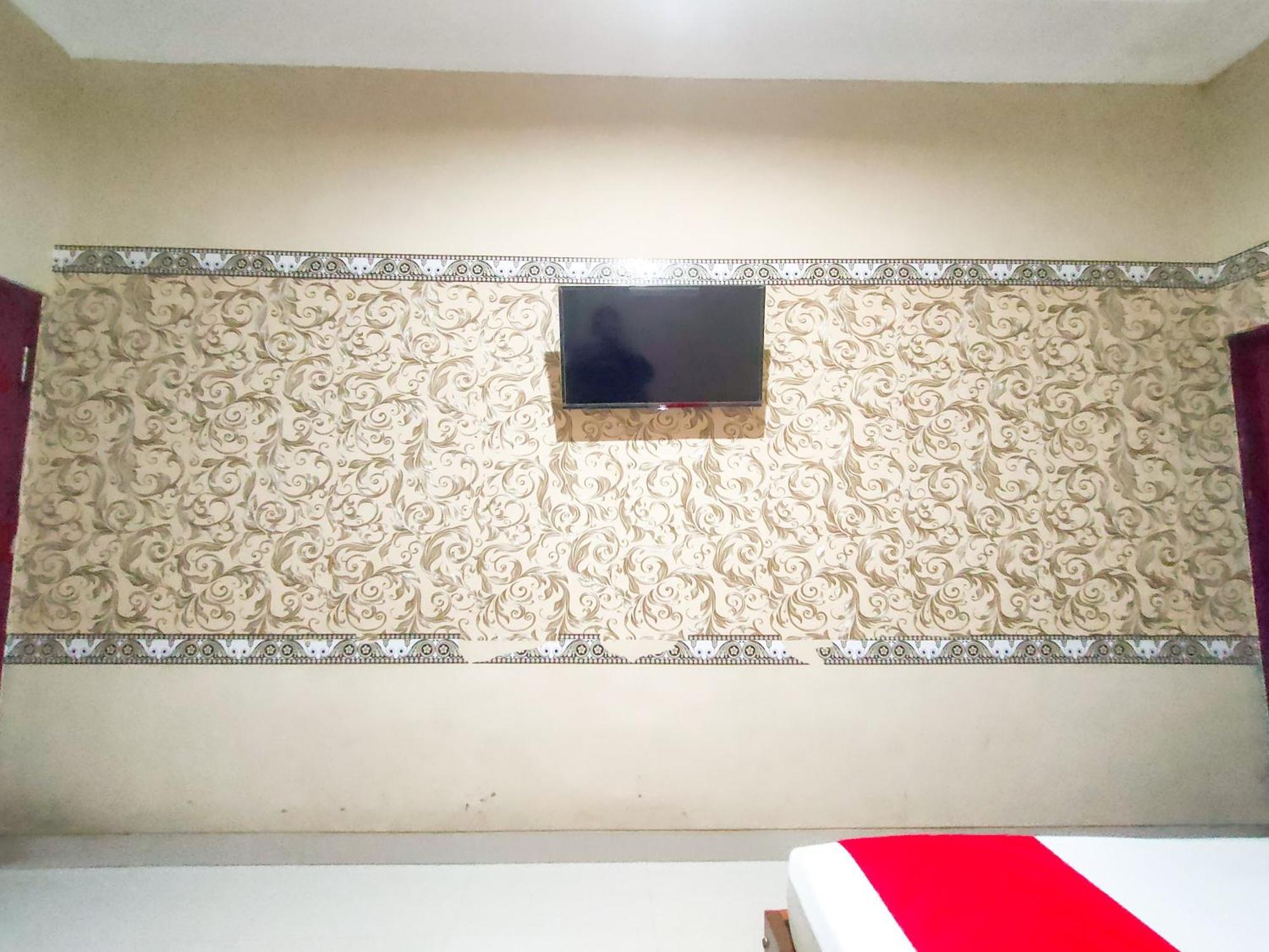 Reddoorz Syariah At Graha Adi Karya Kartasura Hotel Kartosuro ภายนอก รูปภาพ