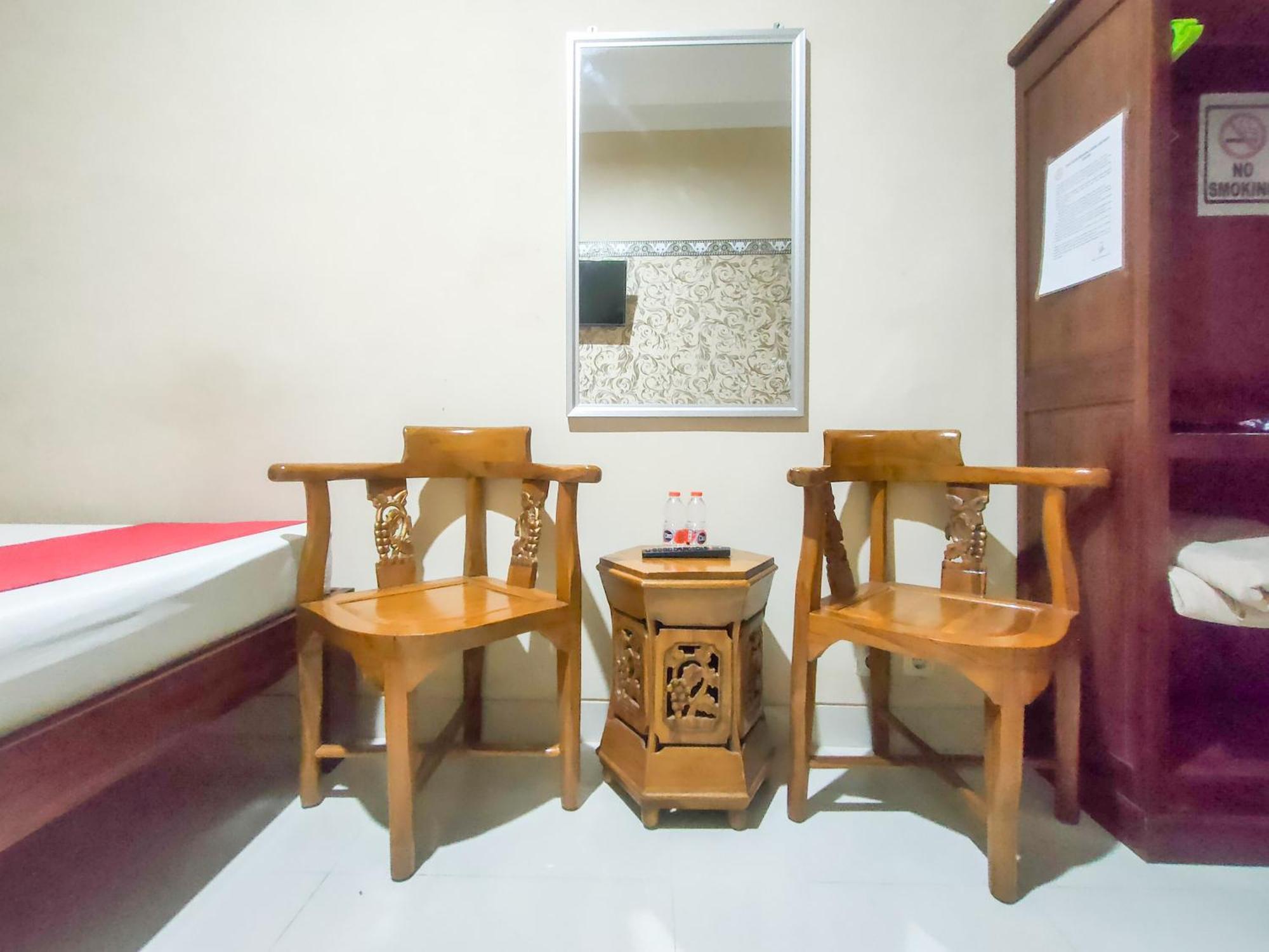 Reddoorz Syariah At Graha Adi Karya Kartasura Hotel Kartosuro ภายนอก รูปภาพ