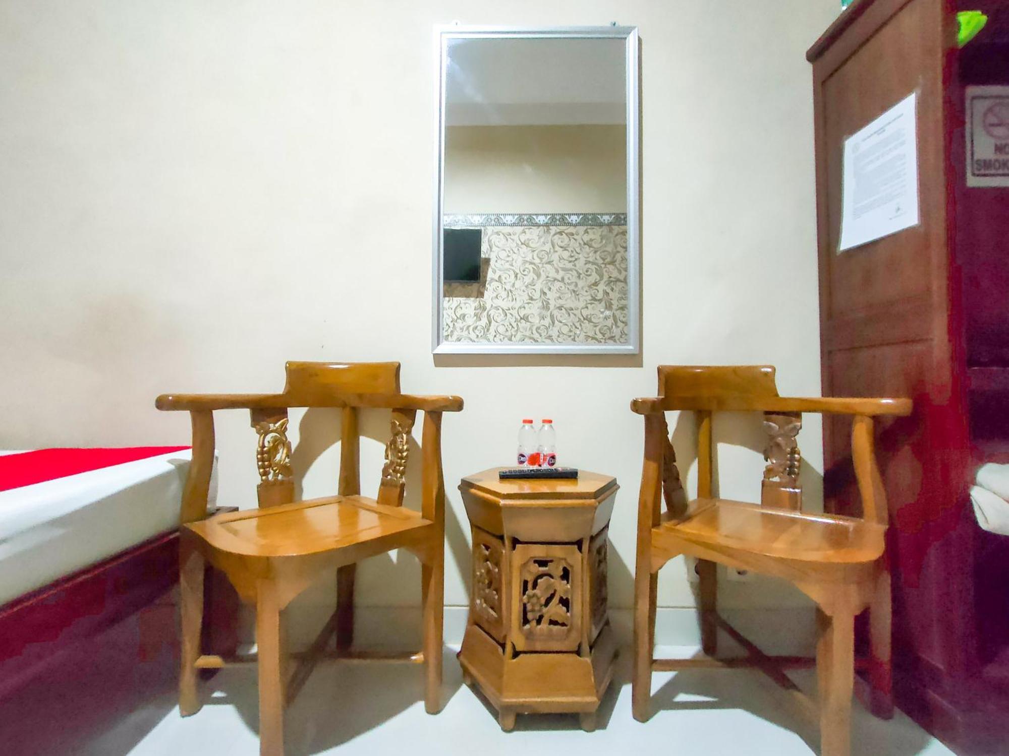 Reddoorz Syariah At Graha Adi Karya Kartasura Hotel Kartosuro ภายนอก รูปภาพ